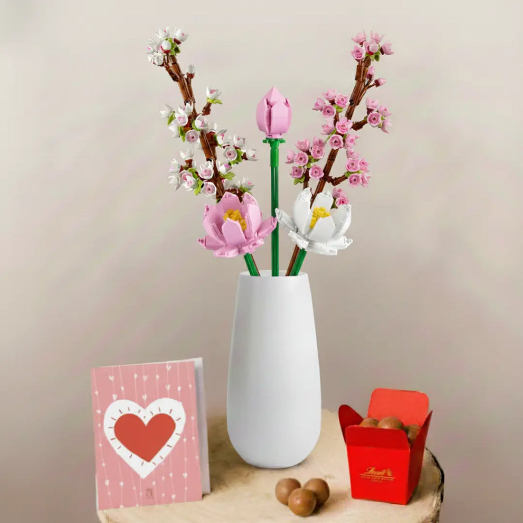 LEGO Set Cherry Blossoms and Lotus Flora Queen Flora Queen